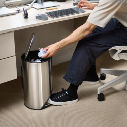 Caixote de Lixo com Pedal 30L Preto - Arc - Joseph Joseph