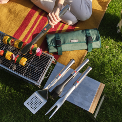 Conjunto de 4 Utensílios Churrasco com Estojo – Inox – Grillout – Joseph Joseph