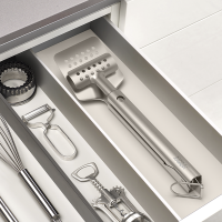 Pinça-Espátula 2 em 1 para Barbecue – Inox – Grillout – Joseph Joseph