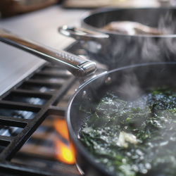 Conjunto 2 Frigideiras Dobráveis 23cm – Azul – Space – Joseph Joseph