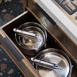 Caçarola com Tampa 28cm – Inox – Space Steel – Joseph Joseph