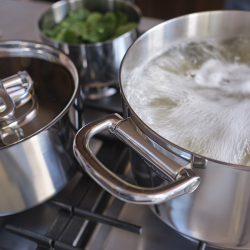 Conjunto de 3 Panelas – Inox – Space Steel – Joseph Joseph