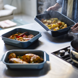 Assadeira Média – Azul – Nest Oven – Joseph Joseph