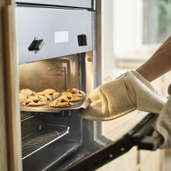 Tabuleiro Antiaderente para 12 Queques – Azul – Nest Bake – Joseph Joseph