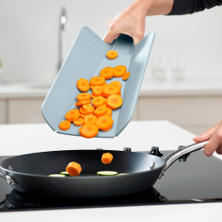 Conj. 2 Tábuas de Corte Dobráveis – Azul – Chop2Pot – Joseph Joseph