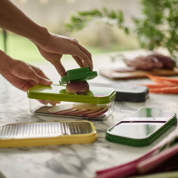 Ralador e Fatiador 4 em 1 – Multicolorido – Multi-Prep – Joseph Joseph