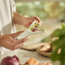 Descascador 2 em 1 – Pedra e Verde – Switch – Joseph Joseph