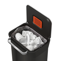 Balde do Lixo Compactador – Preto – Titan 30 – Joseph Joseph