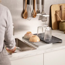 Escorredor Extensível – Cinza – Tier – Joseph Joseph