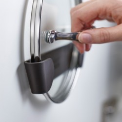 Conj. 4 Suportes para Tampas – Preto – CupboardStore – Joseph Joseph