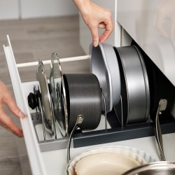 Organizador Extensível para Panelas – Cinza – DrawerStore – Joseph Joseph