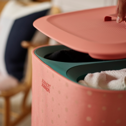 Cesto para Roupa 60L – Coral – Tota Pop – Joseph Joseph