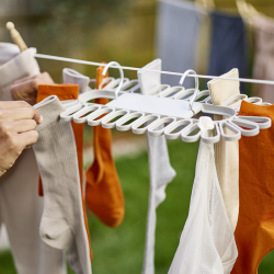 Estendal para 32 Peças Pequenas – Beje Claro – Petal – Joseph Joseph