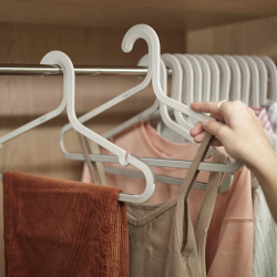 Conjunto de 5 Cabides Anti-emaranhamento – Cru – Orderly – Joseph Joseph