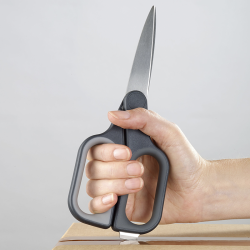 Tesoura Multiusos com Cortador de Caixas – Cinza – Cutplus – Joseph Joseph