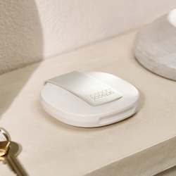 Espelho de Aumento Compacto 2-em-1 – Creme – Viva – Joseph Joseph