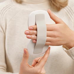 Espelho de Aumento Compacto 2-em-1 – Creme – Viva – Joseph Joseph