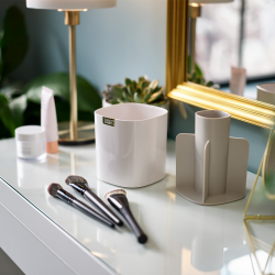 Copo para Pincéis de Maquilhagem – Creme – Viva – Joseph Joseph