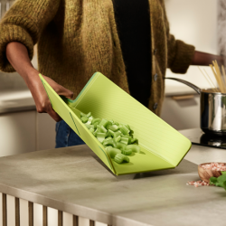 Tábua de Corte Dobrável Regular Verde - Chop2Pot Plus - Joseph Joseph