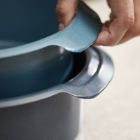 Non-Stick Round Cake Pan – Nest Bake – Joseph Joseph